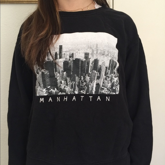 black crew neck - Picture 2 of 3